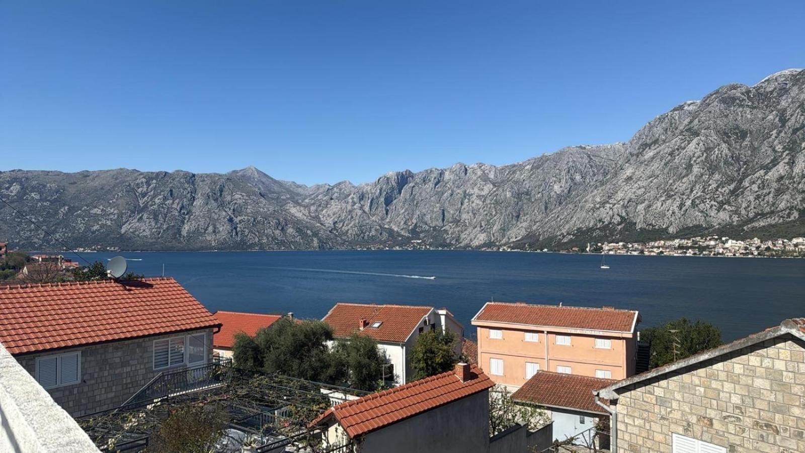 Alisa Sea View Apartment Prcanj Kotor Zewnętrze zdjęcie